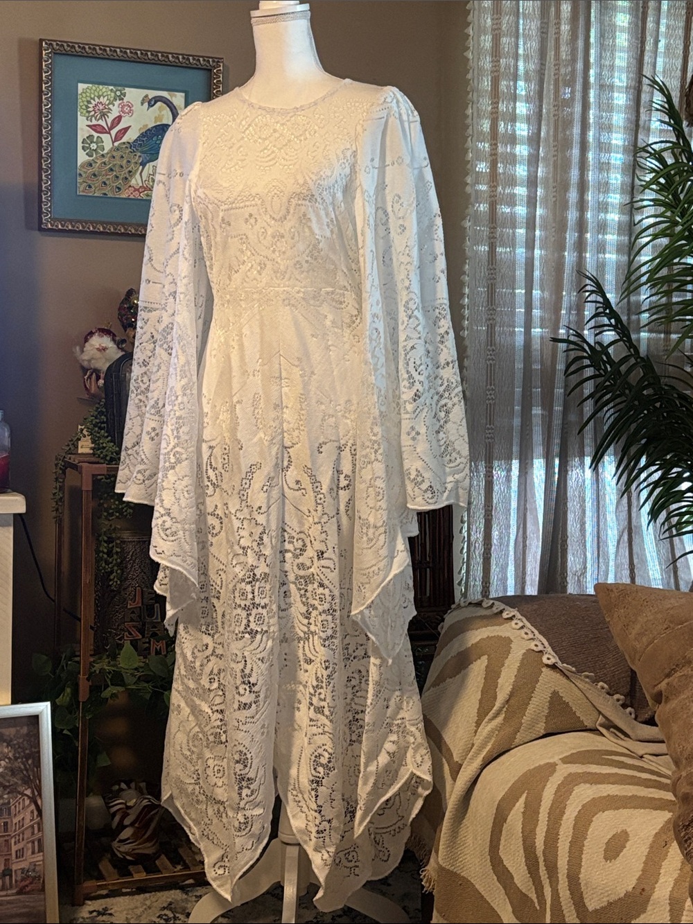 Lace tablecloth dress handkerchief hem angel bell sleeves white 1960s style gow